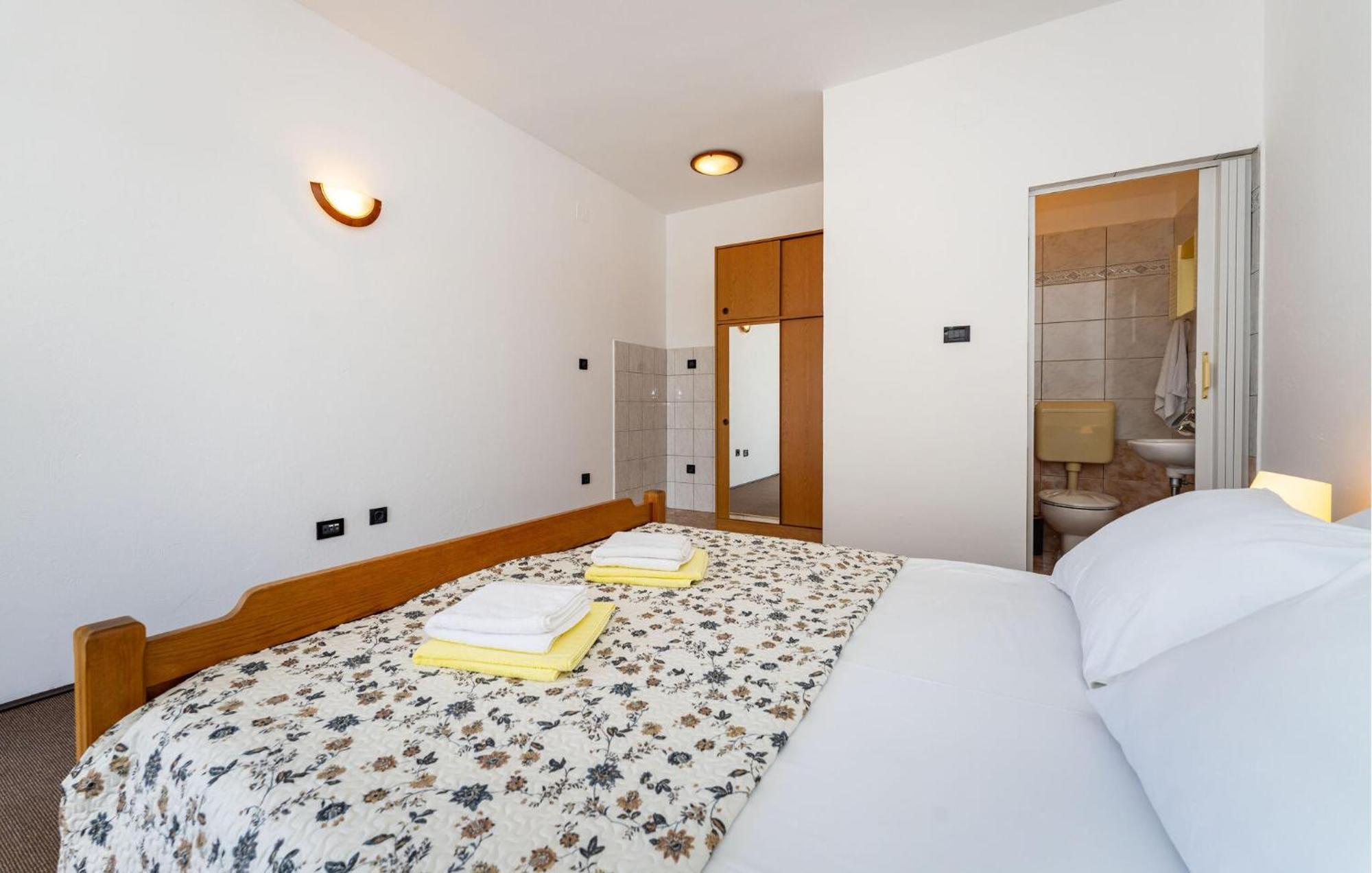 Beautiful Apartment In Galovac With Kitchen Galovac (Zadar) Exterior foto