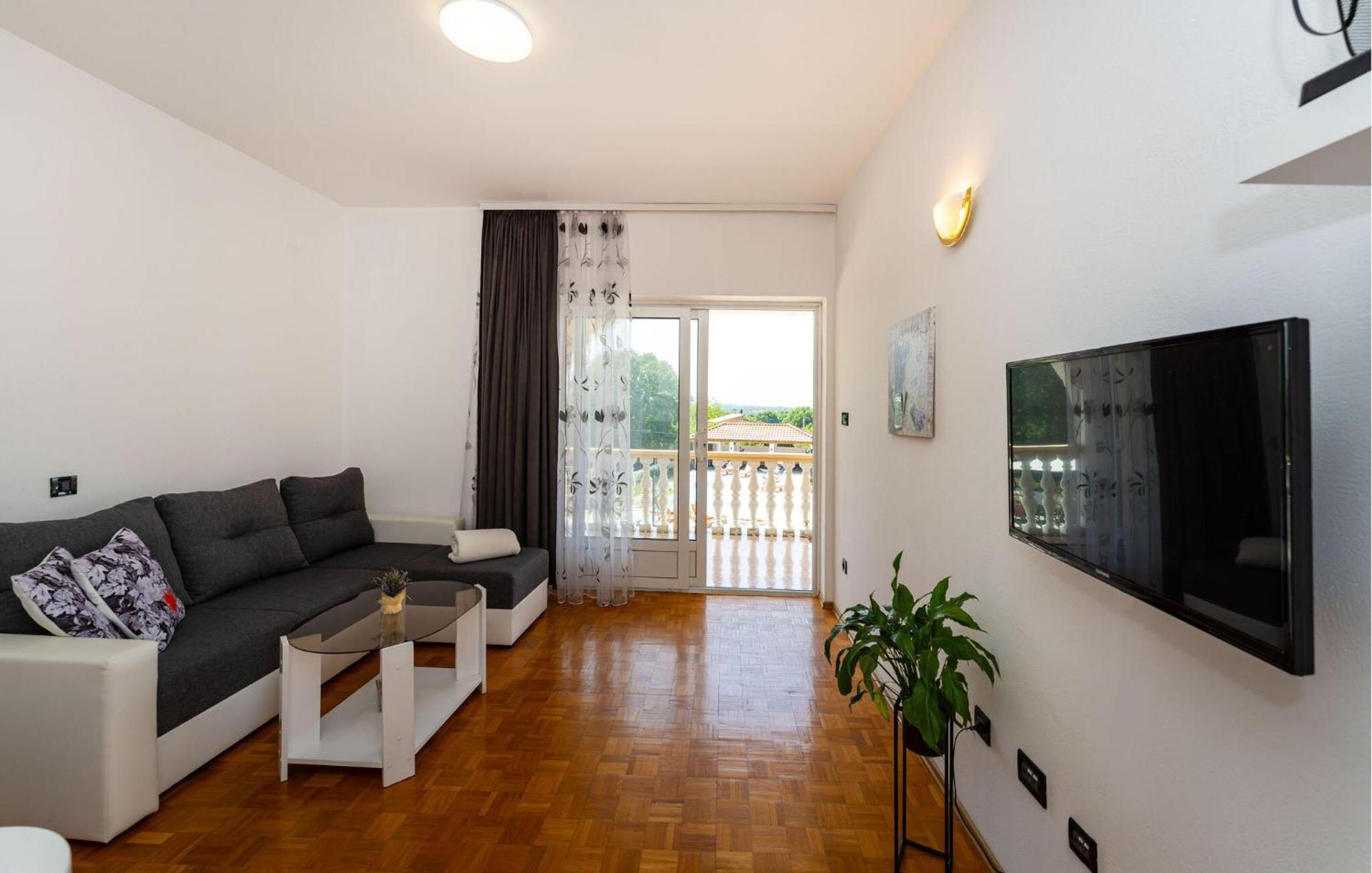 Beautiful Apartment In Galovac With Kitchen Galovac (Zadar) Exterior foto