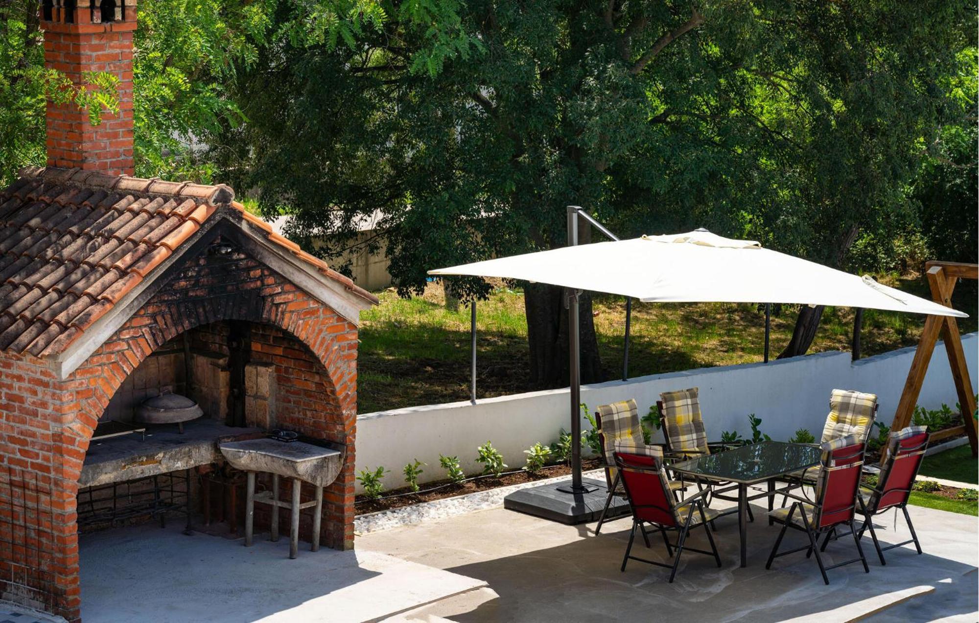 Beautiful Apartment In Galovac With Kitchen Galovac (Zadar) Exterior foto