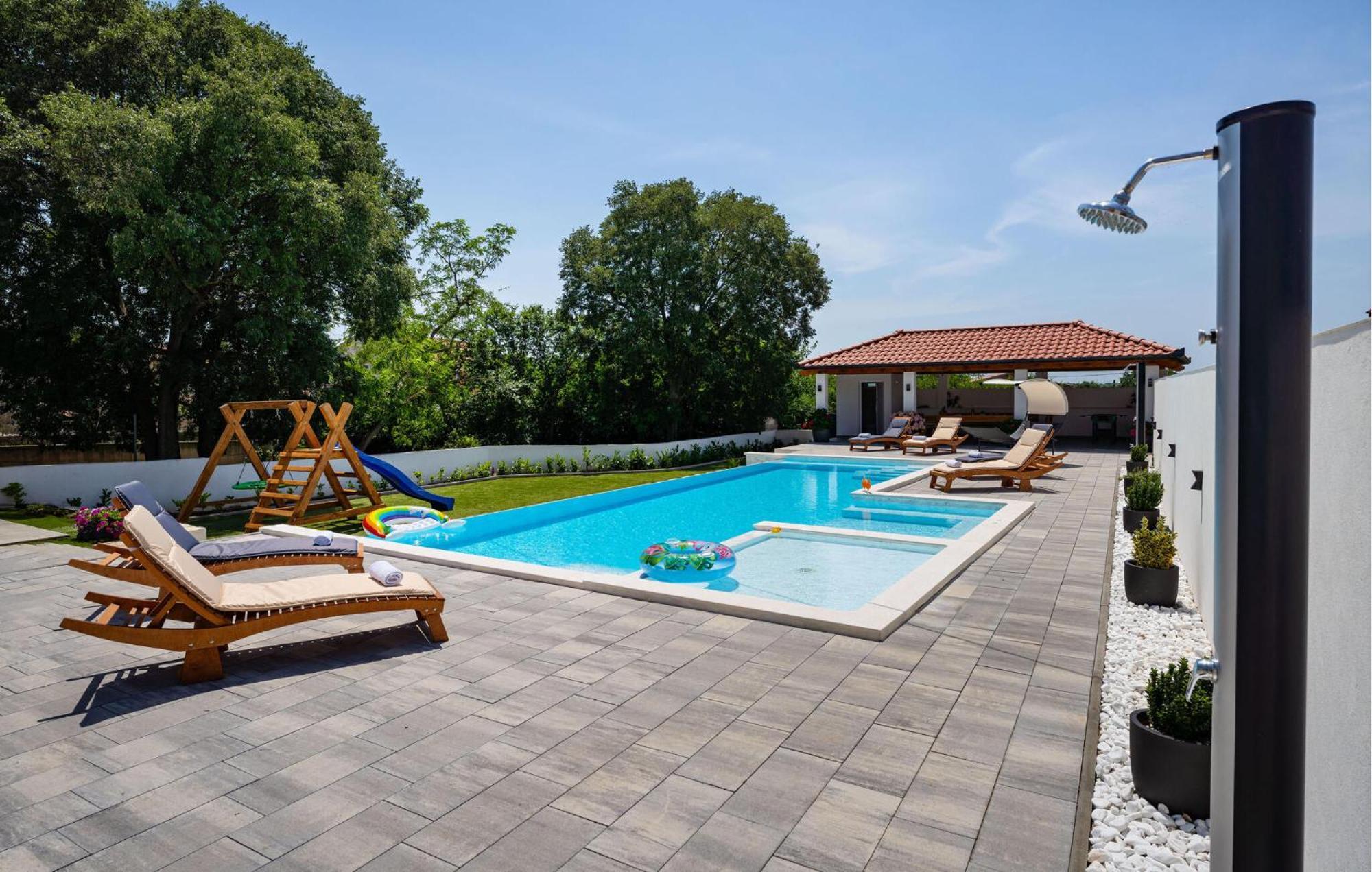 Beautiful Apartment In Galovac With Kitchen Galovac (Zadar) Exterior foto