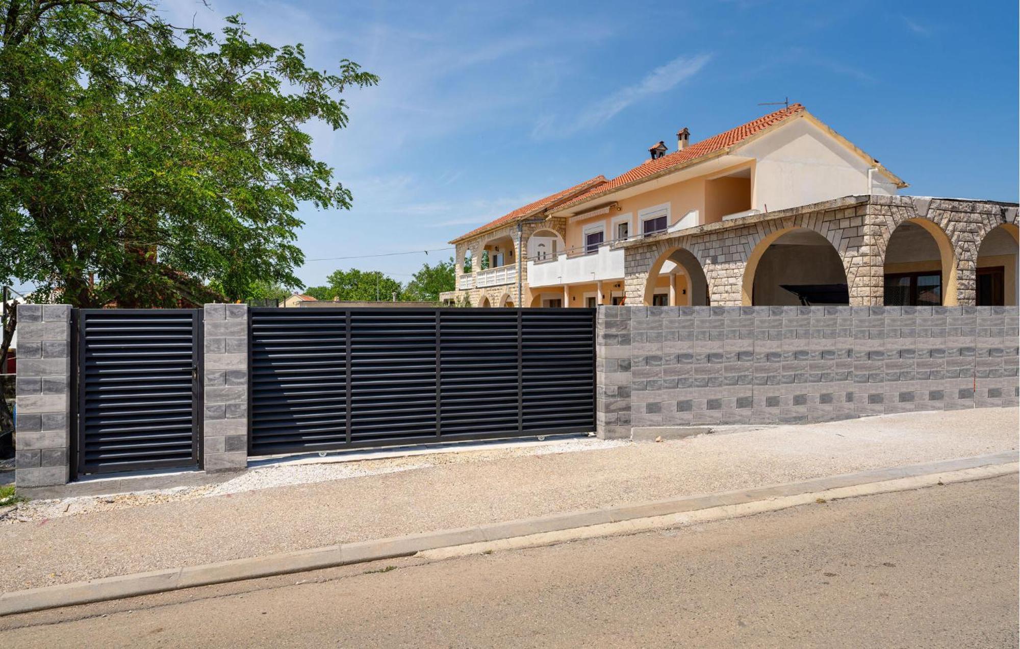 Beautiful Apartment In Galovac With Kitchen Galovac (Zadar) Exterior foto