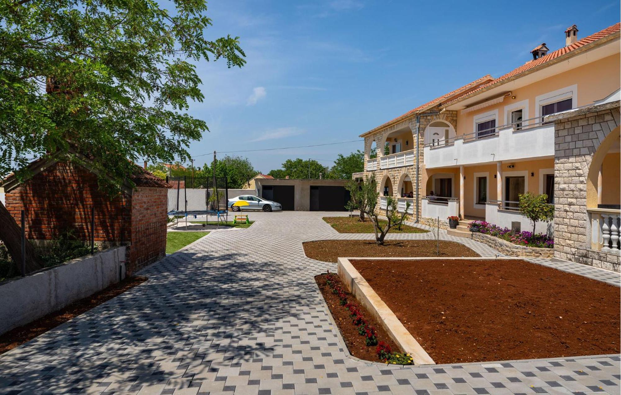 Beautiful Apartment In Galovac With Kitchen Galovac (Zadar) Exterior foto